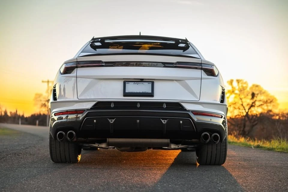 2023 Lamborghini Urus Performante - Image 4 of 20
