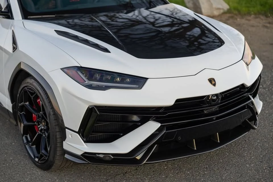 2023 Lamborghini Urus Performante - Image 15 of 20