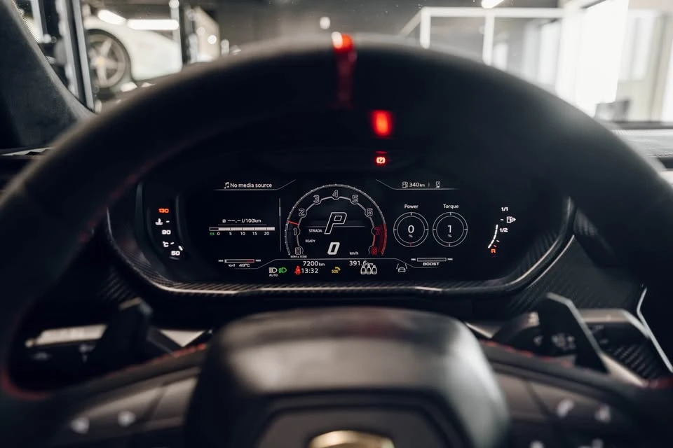 2023 Lamborghini Urus Performante - Image 20 of 20
