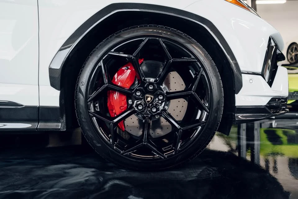 2023 Lamborghini Urus Performante - Image 4 of 20