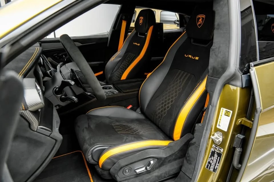 2023 Lamborghini Urus Performante - Image 8 of 18