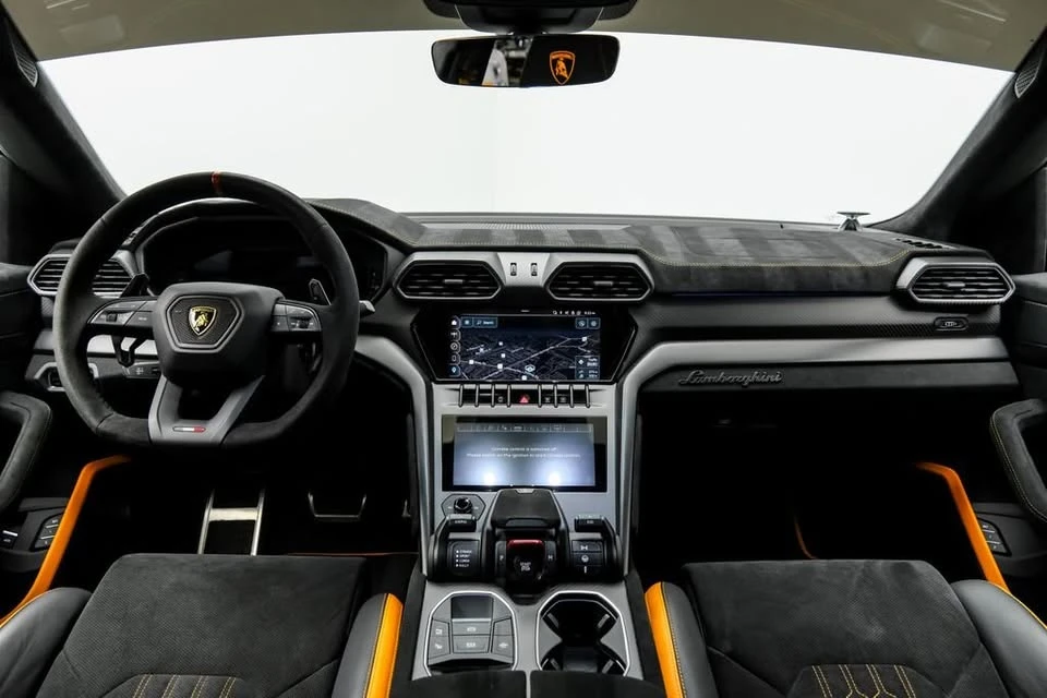 2023 Lamborghini Urus Performante - Image 9 of 18