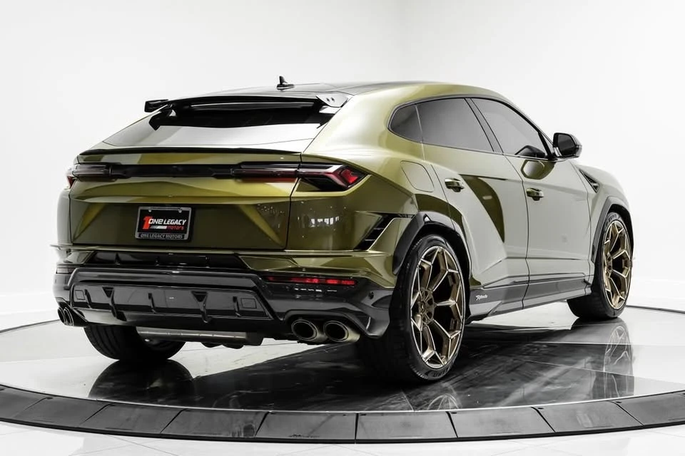 2023 Lamborghini Urus Performante - Image 4 of 18