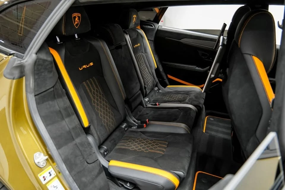 2023 Lamborghini Urus Performante - Image 15 of 18