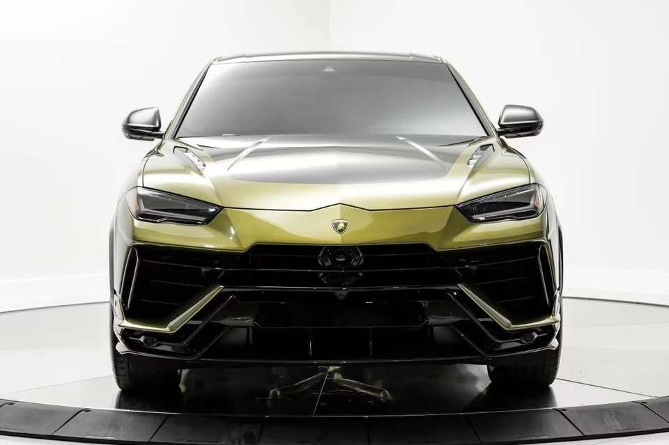 2023 Lamborghini Urus Performante - Image 2 of 18