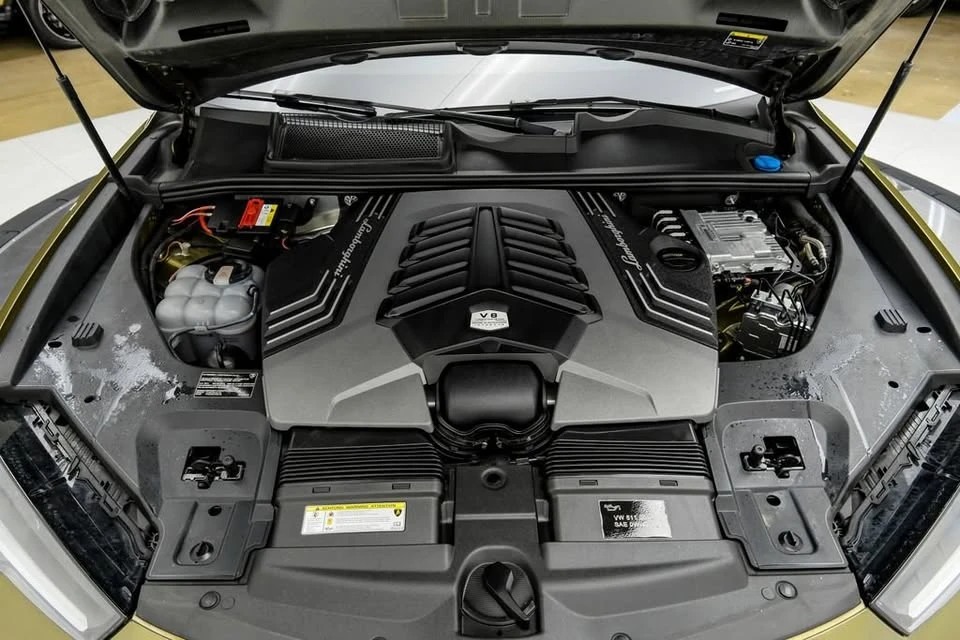 2023 Lamborghini Urus Performante - Image 17 of 18