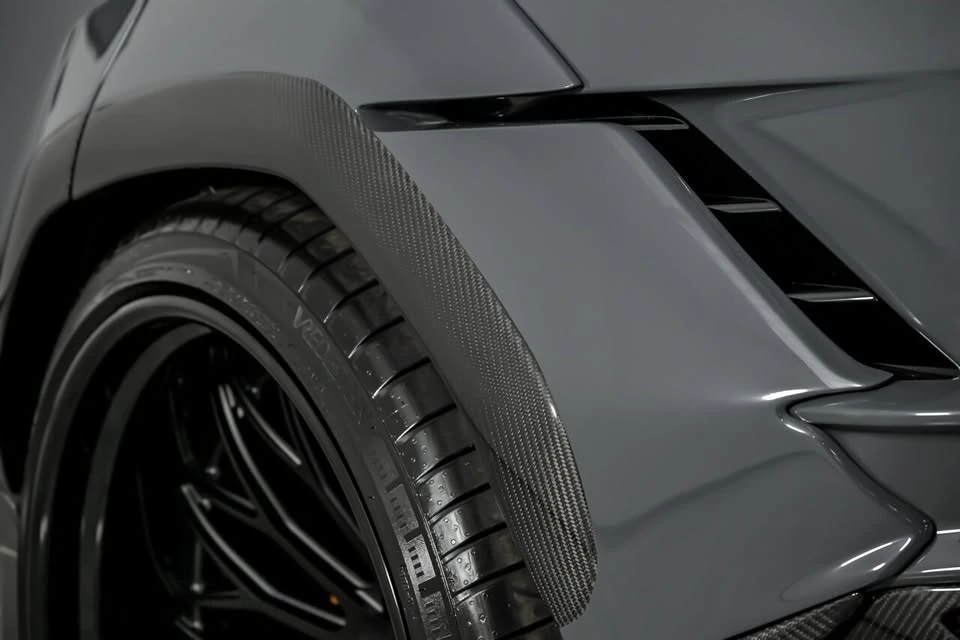 2023 Lamborghini Urus Performante - Image 13 of 20