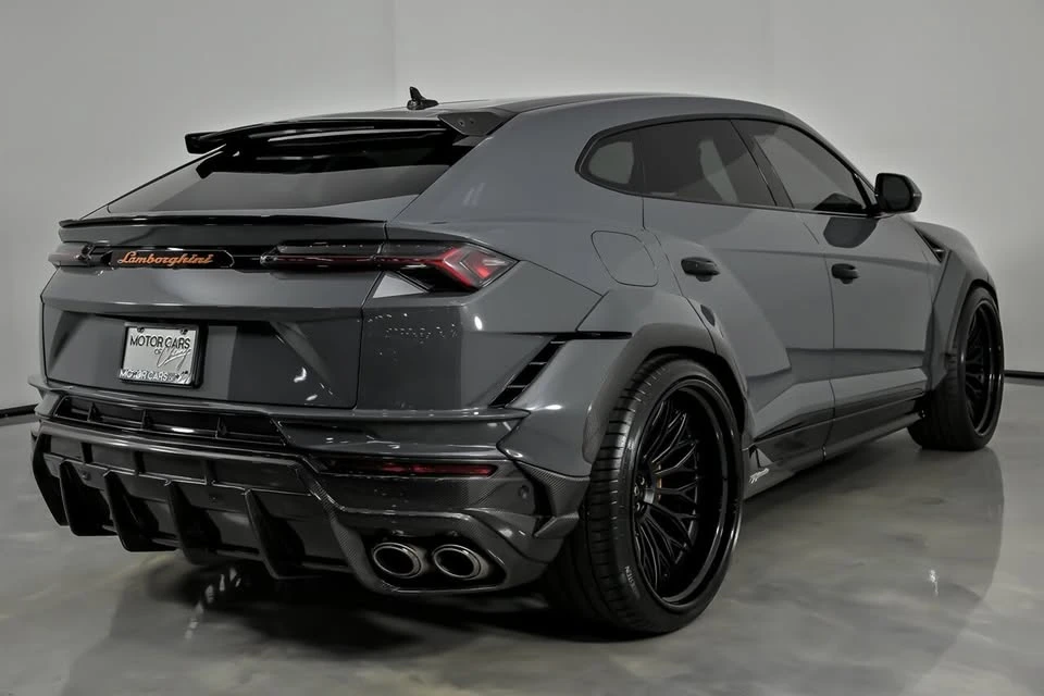 2023 Lamborghini Urus Performante - Image 16 of 20
