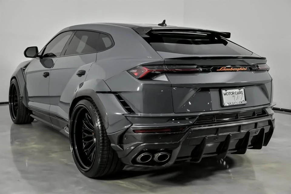 2023 Lamborghini Urus Performante - Image 12 of 20