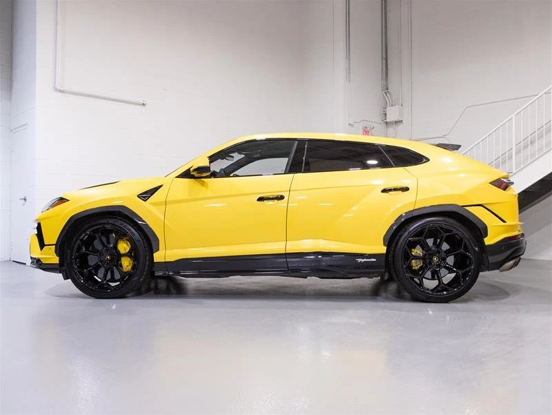 2023 Lamborghini Urus Performante - Image 4 of 11