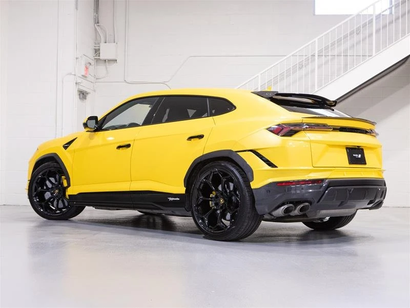2023 Lamborghini Urus Performante - Image 3 of 11