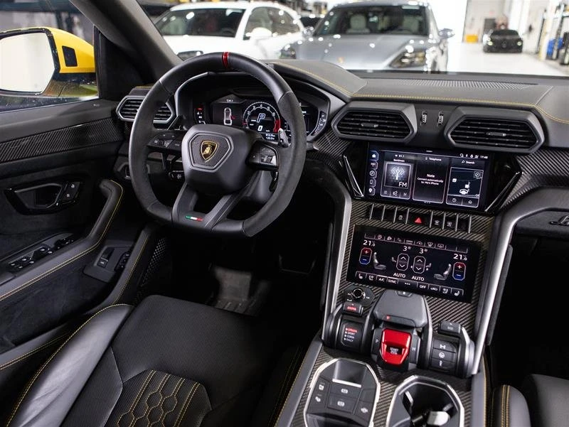 2023 Lamborghini Urus Performante - Image 9 of 11