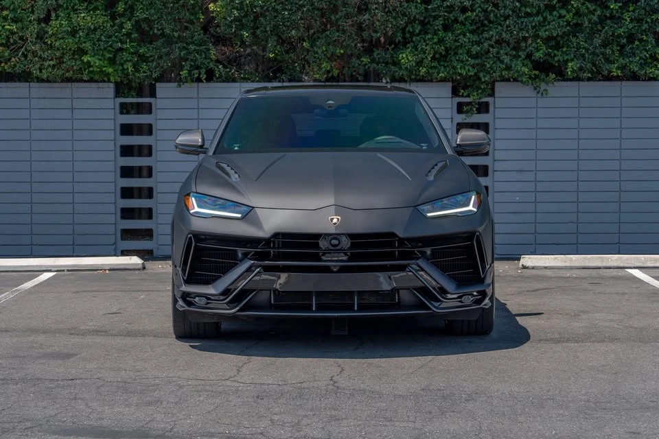 2023 Lamborghini Urus Performante - Image 11 of 17