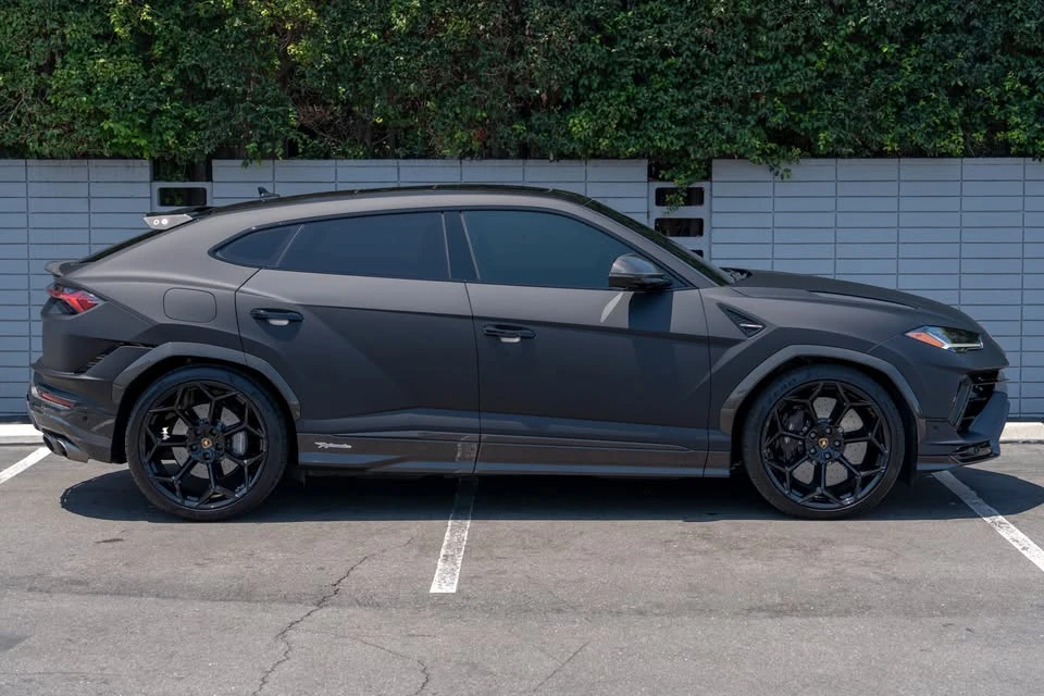 2023 Lamborghini Urus Performante - Image 3 of 17