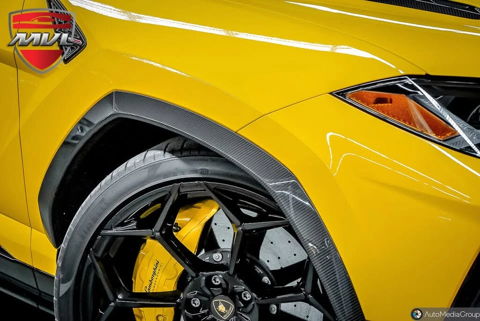 2023 Lamborghini Urus Performante - Image 12 of 19