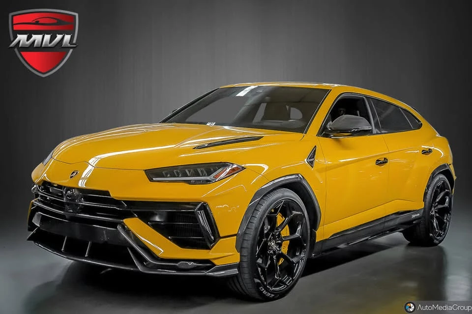 2023 Lamborghini Urus Performante - Image 8 of 19
