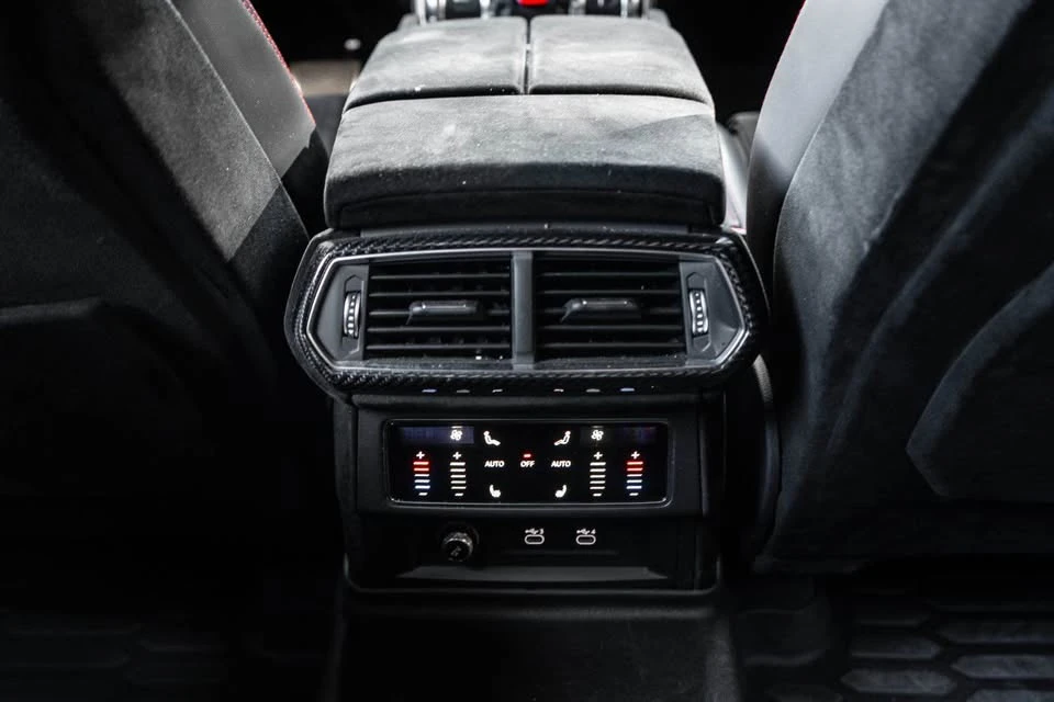 2023 Lamborghini Urus Performante - Image 14 of 17