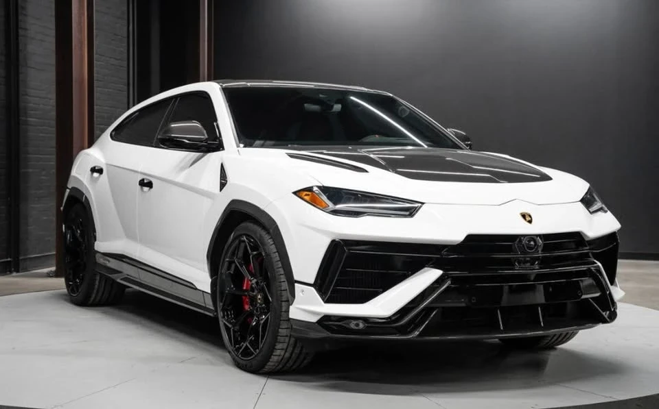 2023 Lamborghini Urus Performante - Image 2 of 7