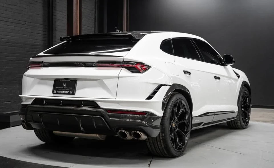 2023 Lamborghini Urus Performante - Image 3 of 7
