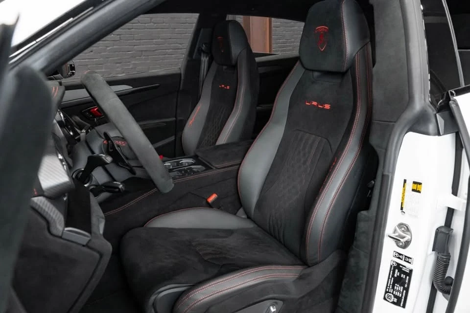 2023 Lamborghini Urus Performante - Image 5 of 7