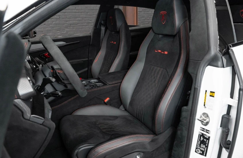 2023 Lamborghini Urus Performante - Image 6 of 8