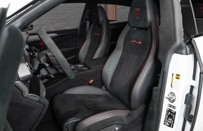 2023 Lamborghini Urus Performante - Image 6 of 8