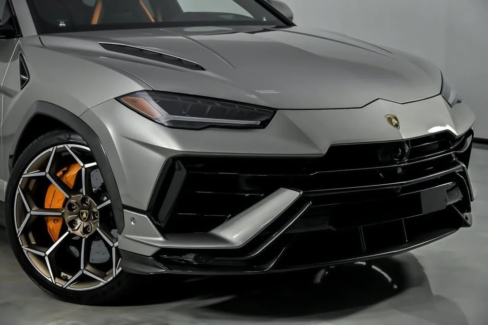 2023 Lamborghini Urus Performante - Image 3 of 19