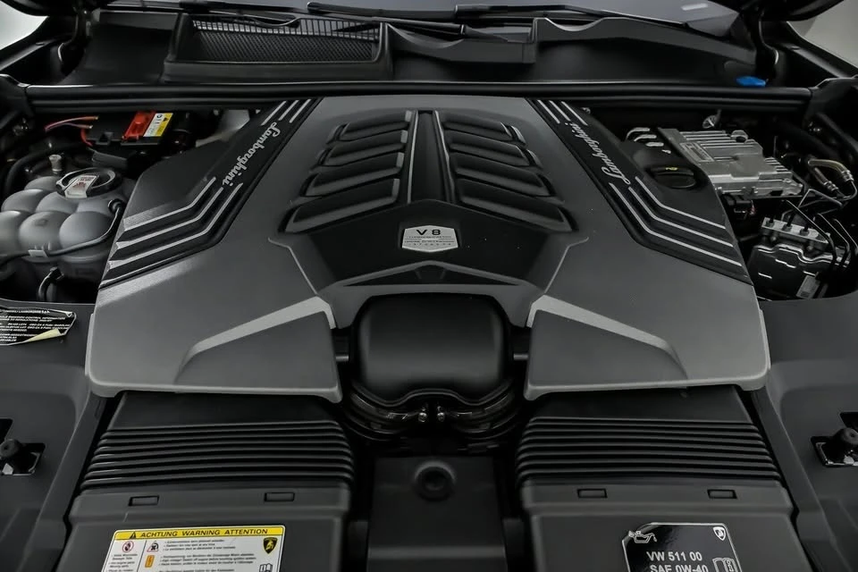 2023 Lamborghini Urus Performante - Image 16 of 19