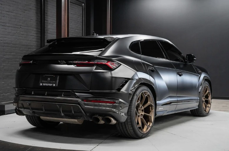 2023 Lamborghini Urus Performante - Image 4 of 4
