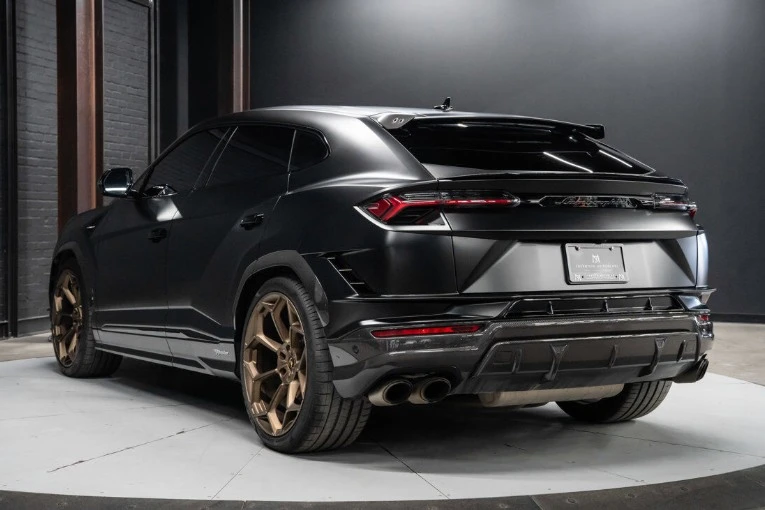 2023 Lamborghini Urus Performante - Image 3 of 4