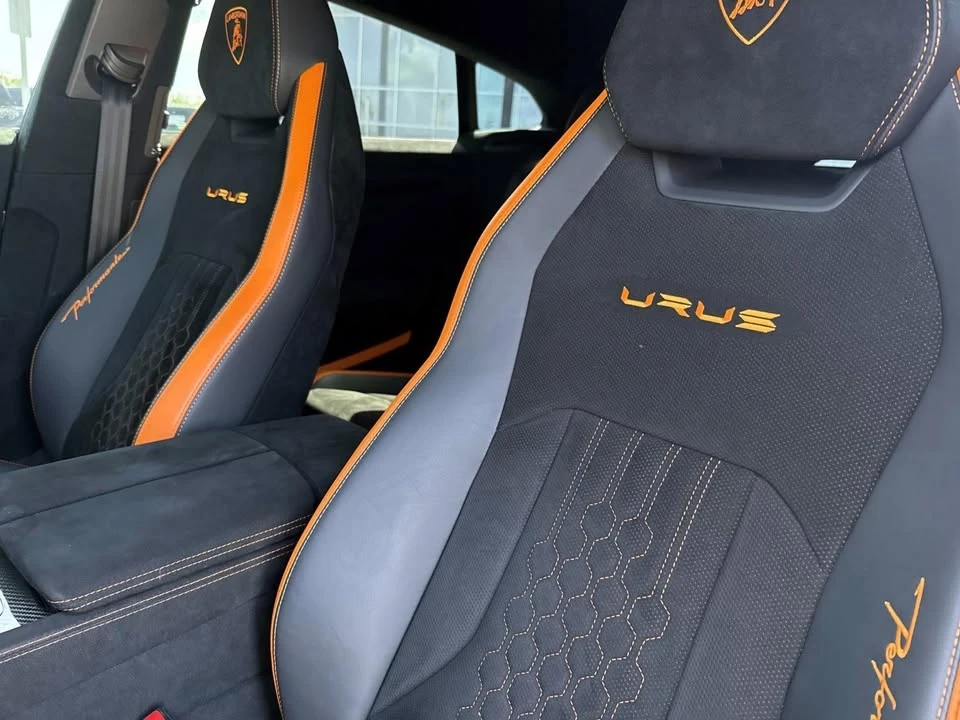 2023 Lamborghini Urus Performante - Image 11 of 14