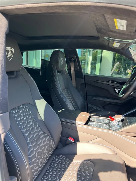 2023 Lamborghini Urus S - Image 9 of 15