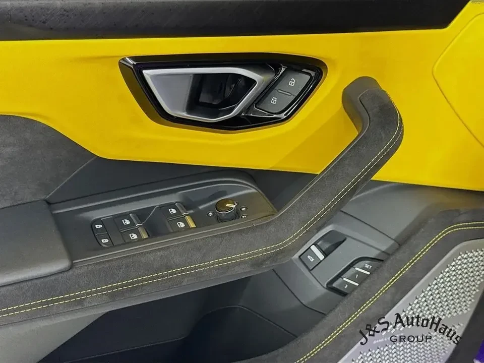 2023 Lamborghini Urus S - Image 9 of 20