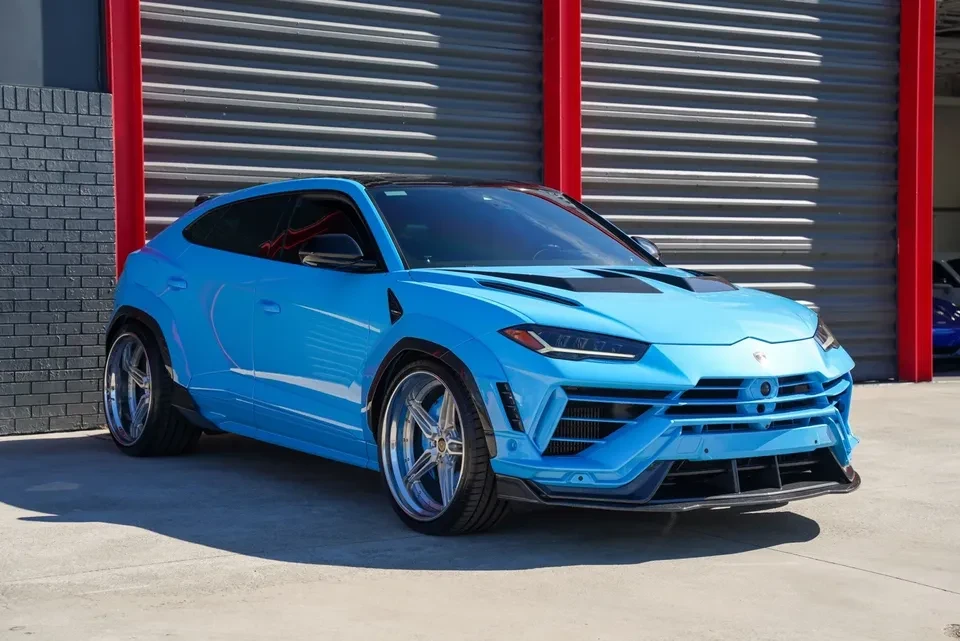 2023 Lamborghini Urus S - Image 2 of 7