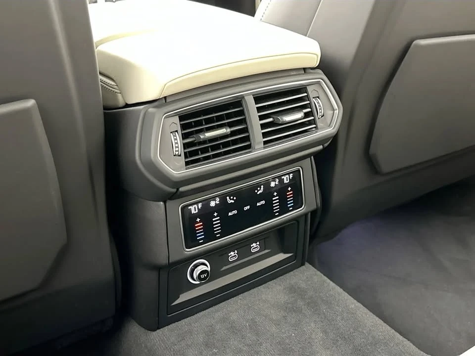 2023 Lamborghini Urus S - Image 12 of 13