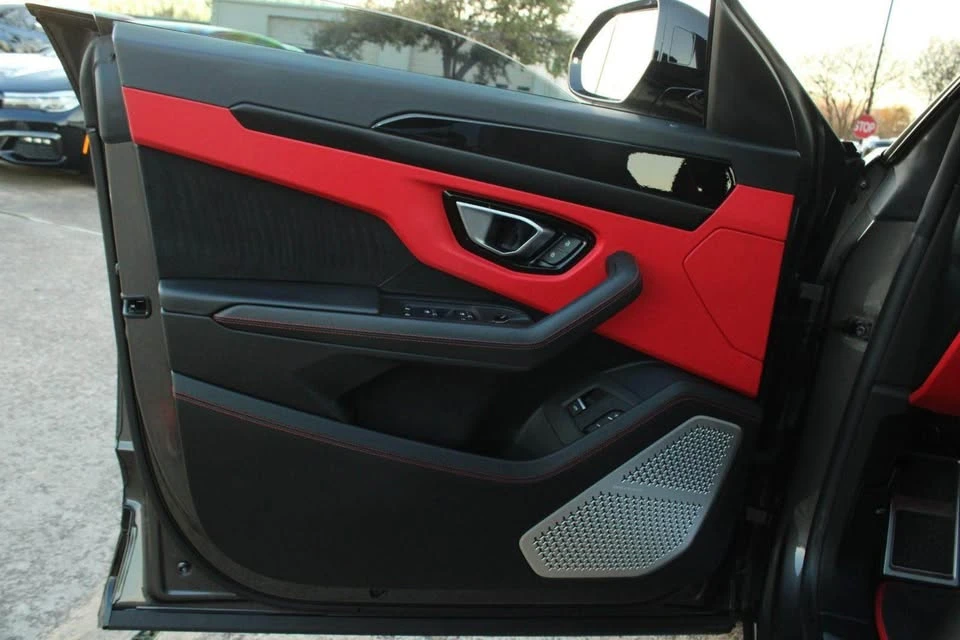 2023 Lamborghini Urus S - Image 14 of 16
