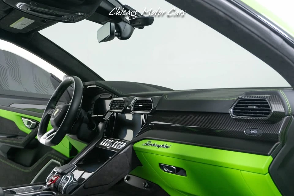 2023 Lamborghini Urus S - Image 10 of 12