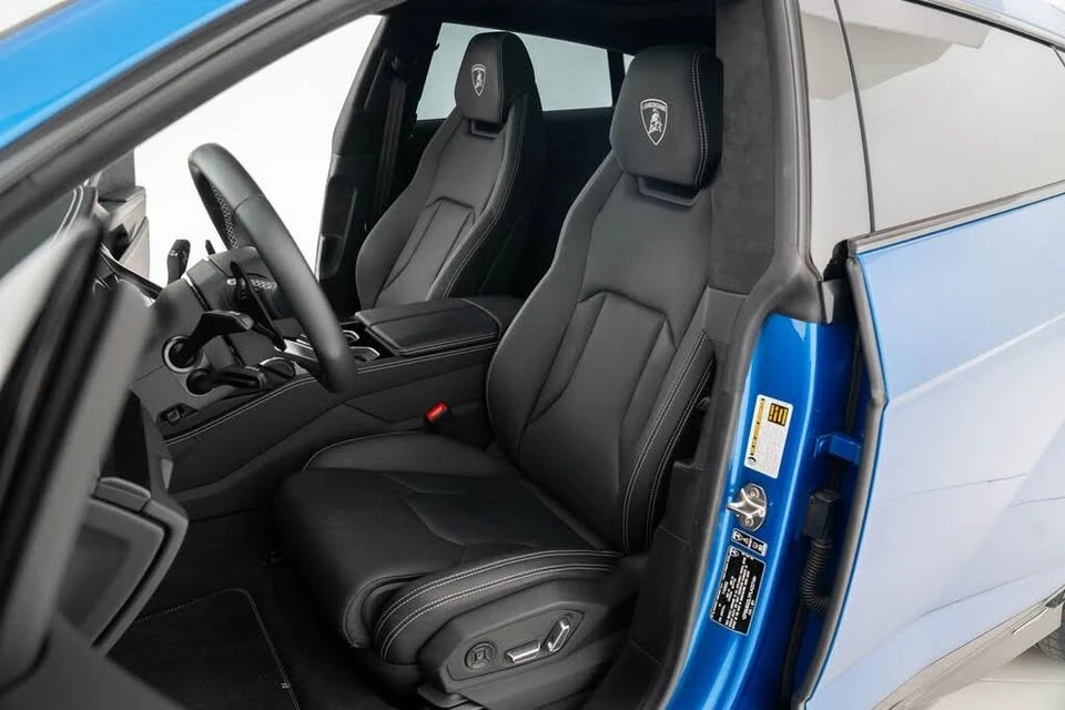 2023 Lamborghini Urus S - Image 17 of 18