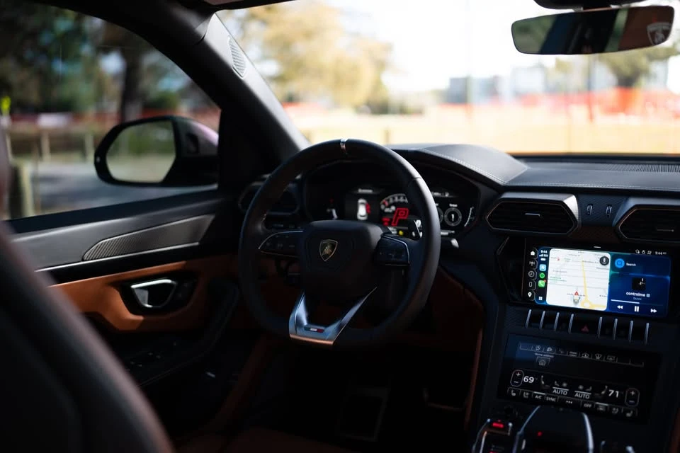 2023 Lamborghini Urus S - Image 6 of 17