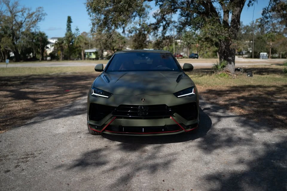 2023 Lamborghini Urus S - Image 2 of 17
