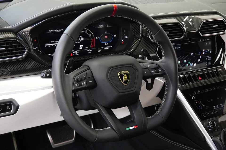 2023 Lamborghini Urus S - Image 11 of 15