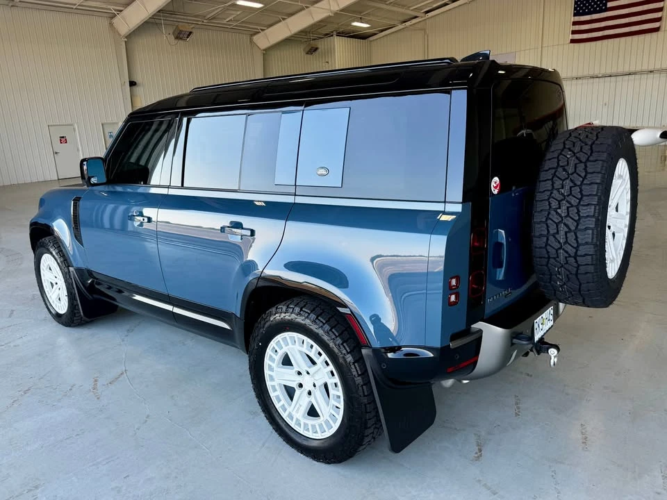 2023 Land Rover Defender L663 - Image 3 of 20
