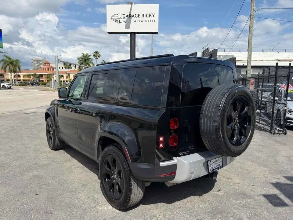 2023 Land Rover Defender L663 - Image 10 of 21