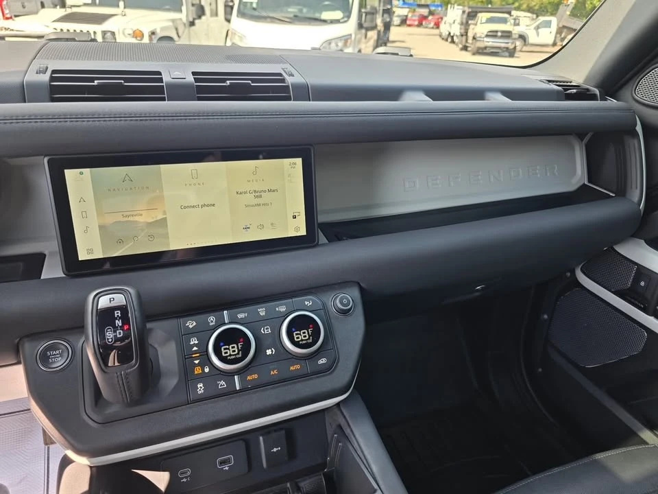 2023 Land Rover Defender L663 - Image 7 of 10
