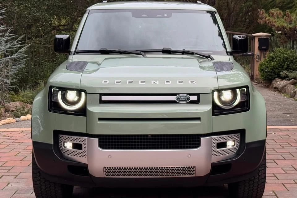 2023 Land Rover Defender L663 - Image 2 of 7