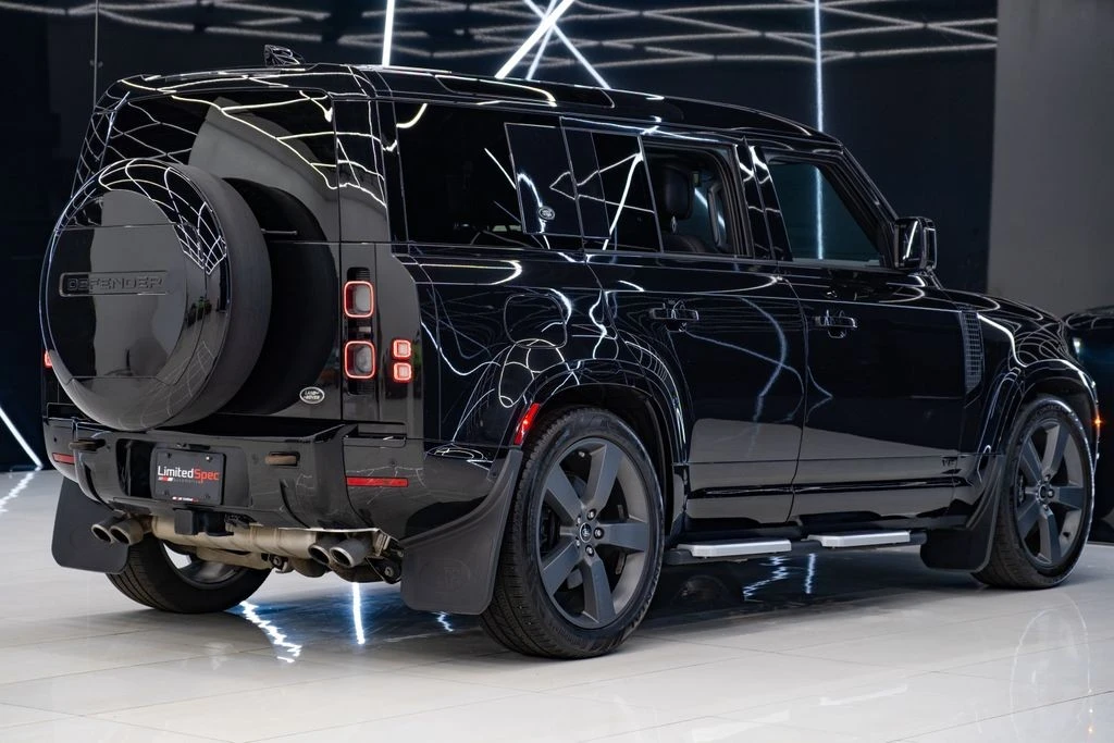 2023 Land Rover Defender L663 - Image 16 of 31