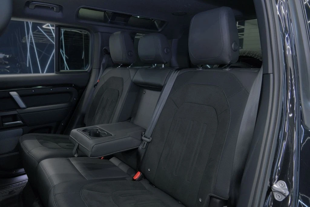 2023 Land Rover Defender L663 - Image 27 of 31