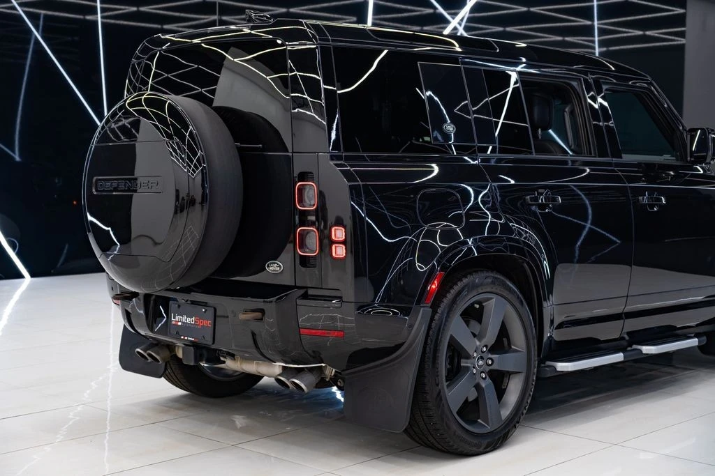 2023 Land Rover Defender L663 - Image 15 of 31