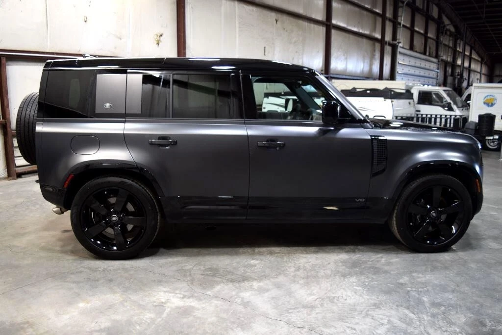 2023 Land Rover Defender L663 - Image 7 of 21