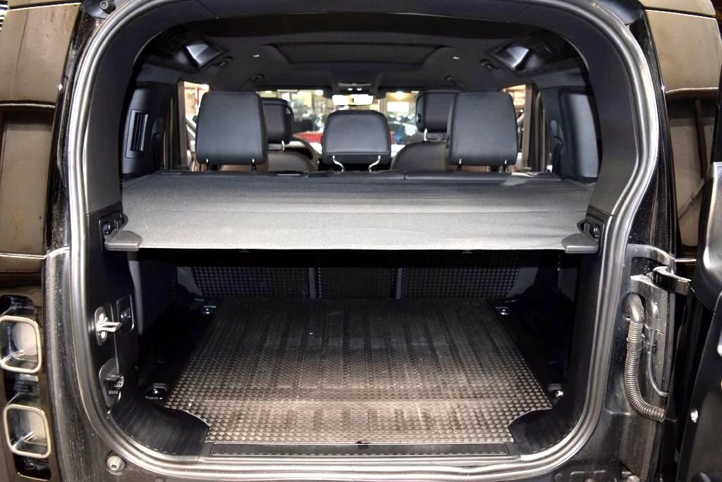 2023 Land Rover Defender L663 - Image 14 of 21